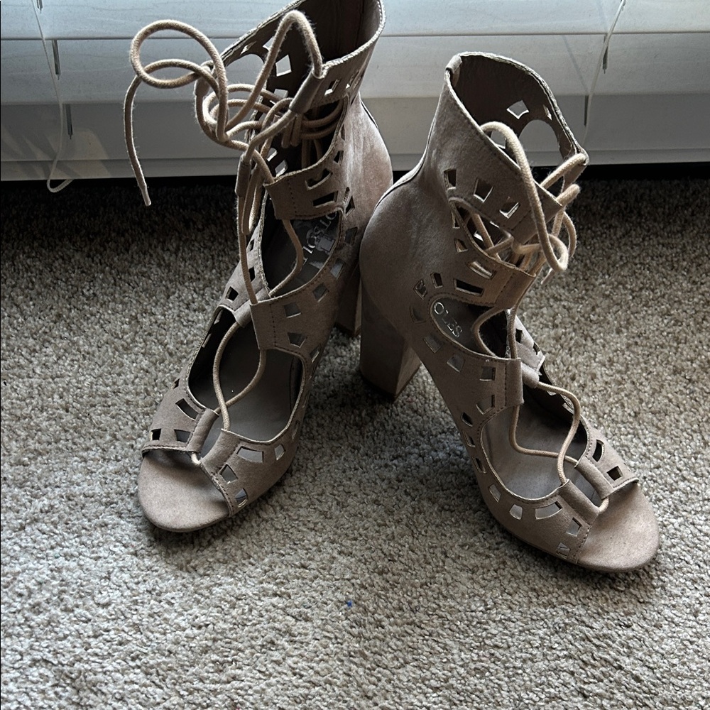 Chic Cut-Out Lace-Up Heels